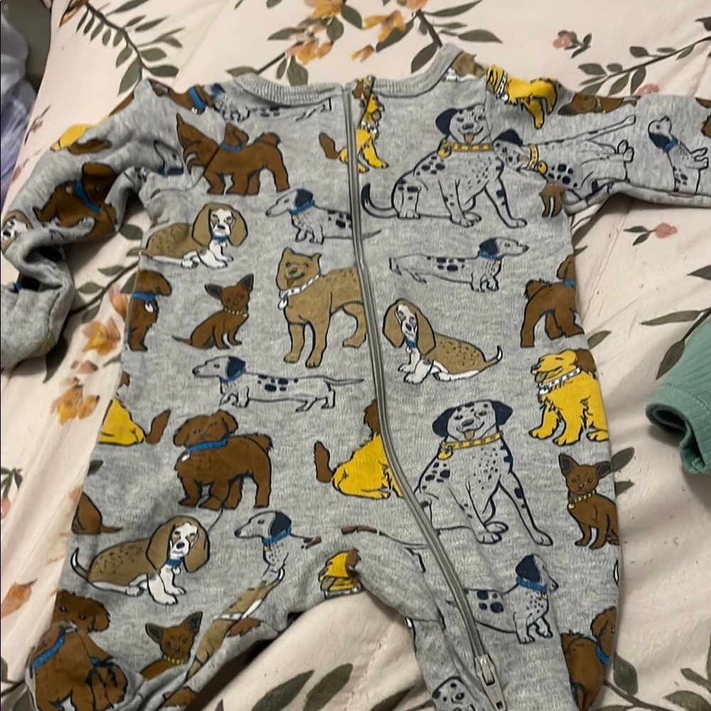 Wonder Nation Gray and Brown Dog Print Footies